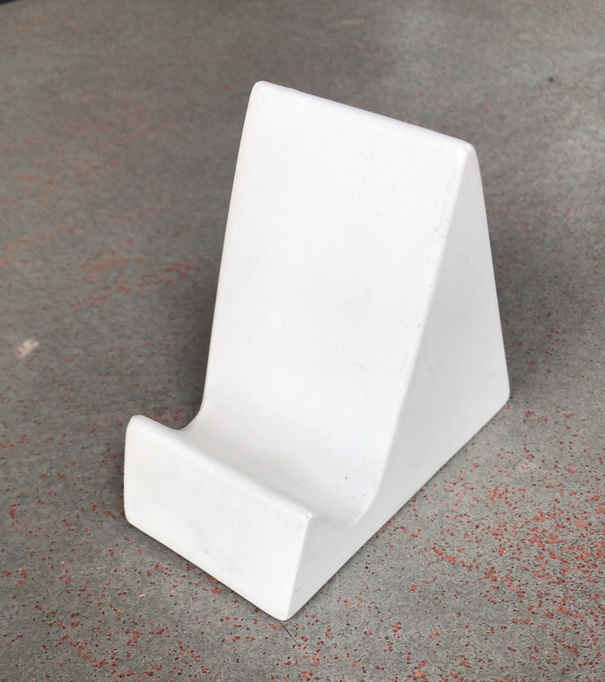 Concrete Mobile Stand – Handcrafted Concrete Phone Holder