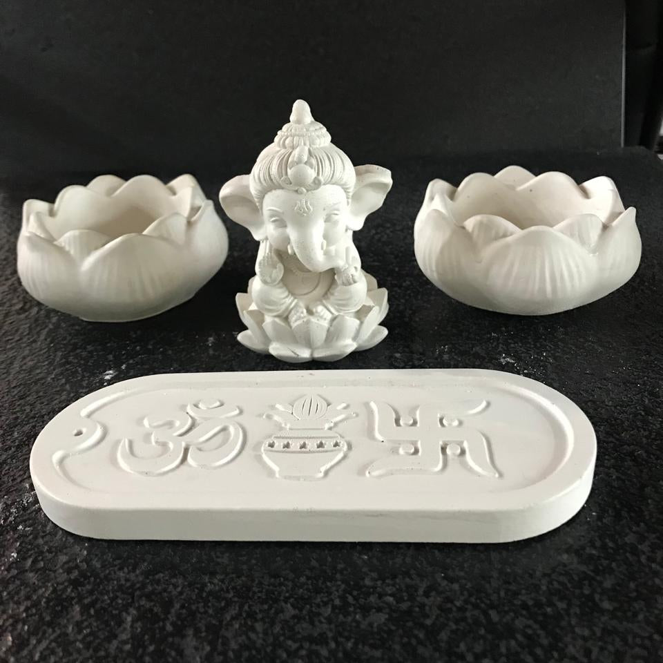 Diwali Gift Set – Bal Ganesh Idol, 2 Lotus Tealights & Incense Holder