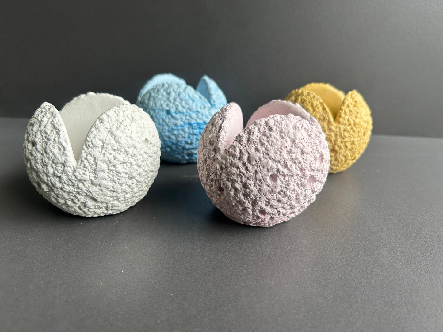 Fore textured concrete Coral bowls in different colors candle holders