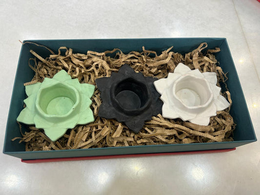 Diwali Hamper lotus candle holders